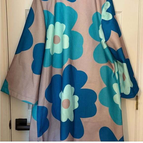 Davi & Dani Bold Retro Floral Print Jacket - Picture 7 of 7